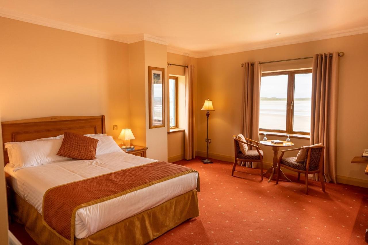 Waterfront House & Restaurant Hotel Енискроун Екстериор снимка