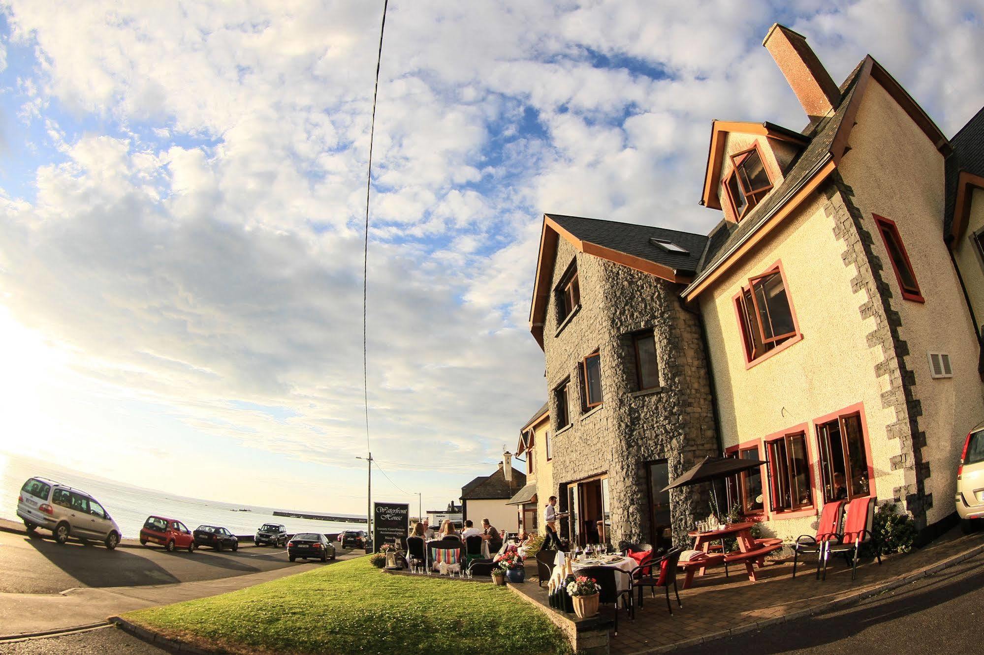 Waterfront House & Restaurant Hotel Енискроун Екстериор снимка