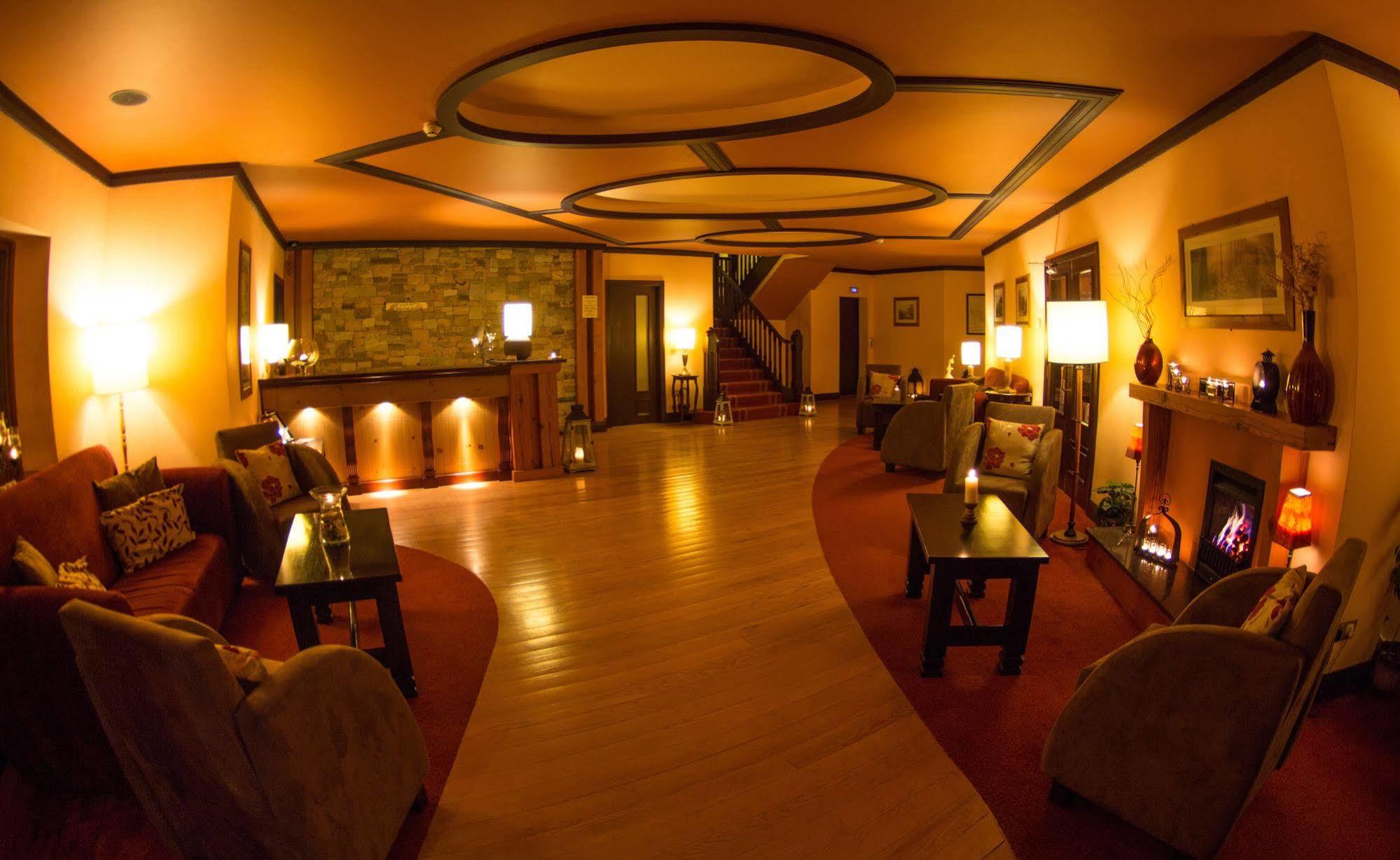Waterfront House & Restaurant Hotel Енискроун Екстериор снимка